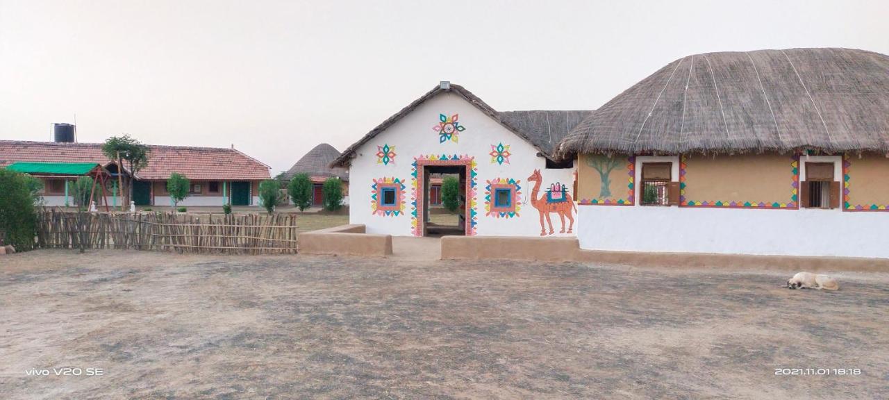 Bherandiāla Rann Visamo Resort מראה חיצוני תמונה